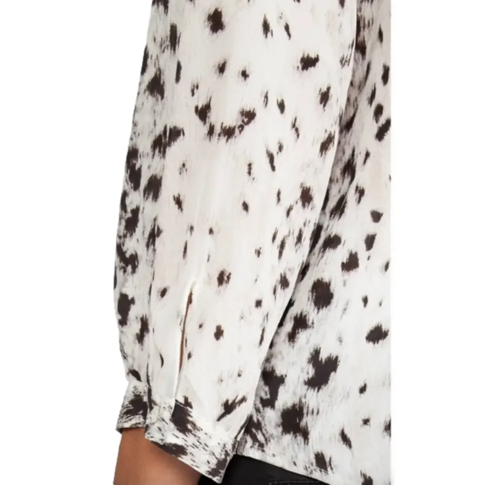 Joie Snow Leopard Print Silk Purine Blouse in New Moon, Size Small - Picture 4 of 9